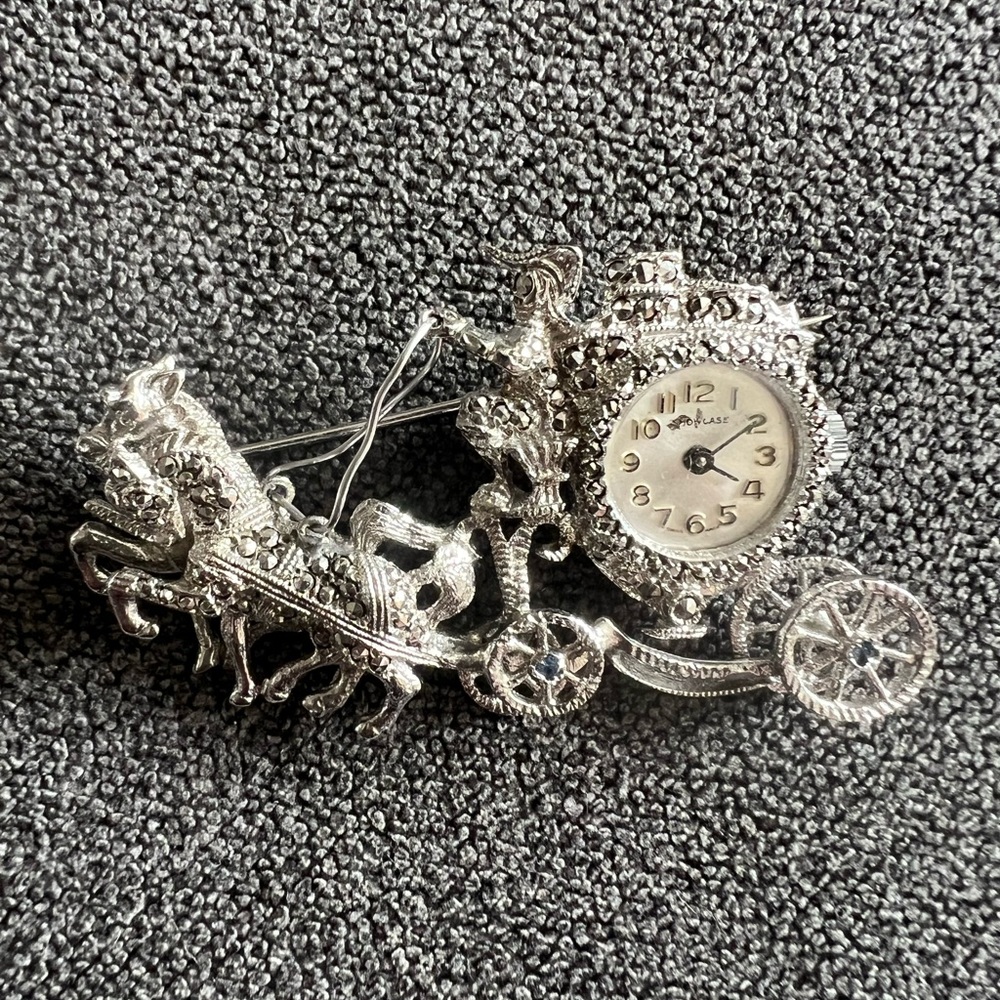 Carriage Pin Brooch Vintage